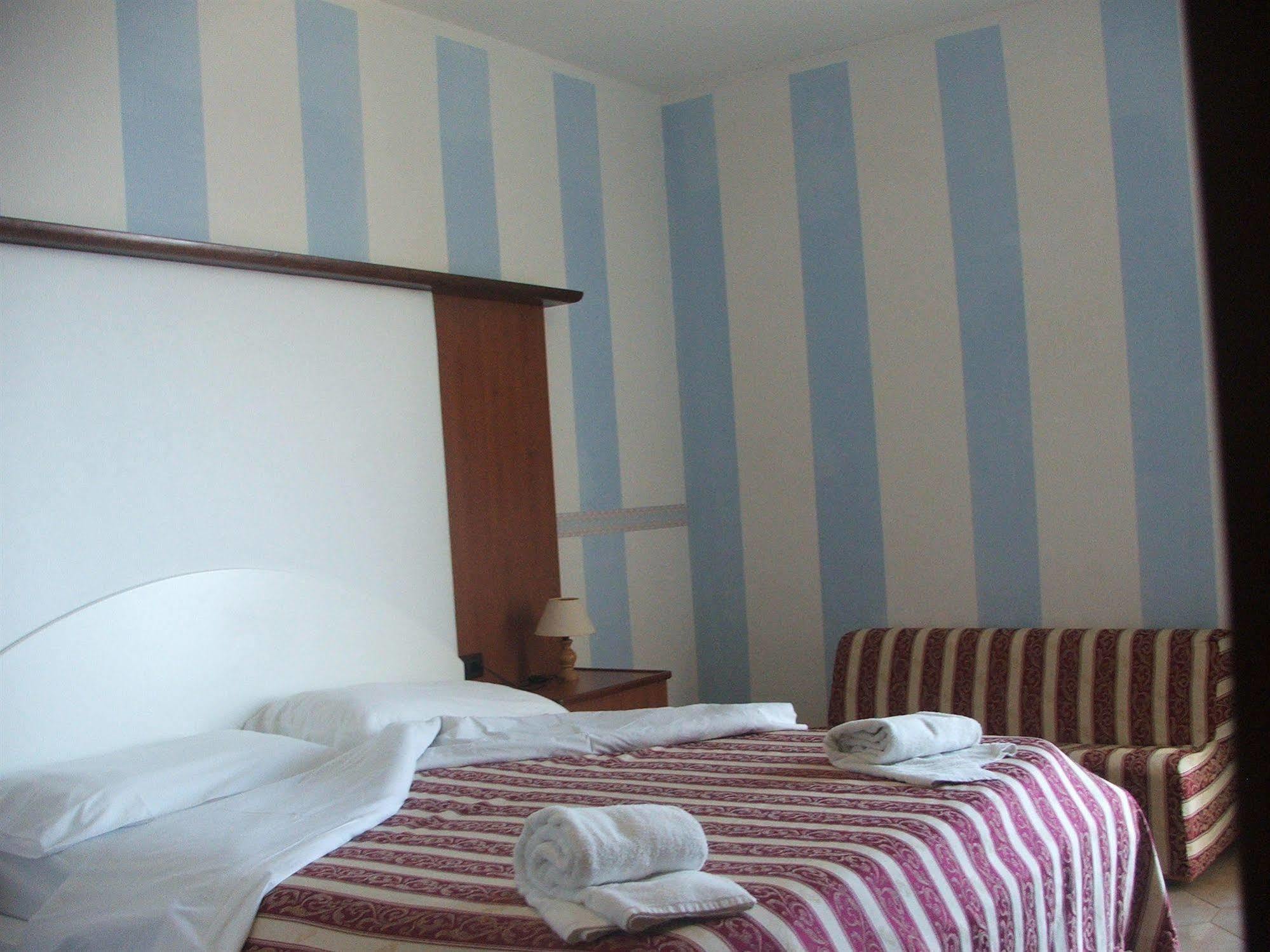 Hotel Vittorio Portopalo Di Capo Passero Εξωτερικό φωτογραφία